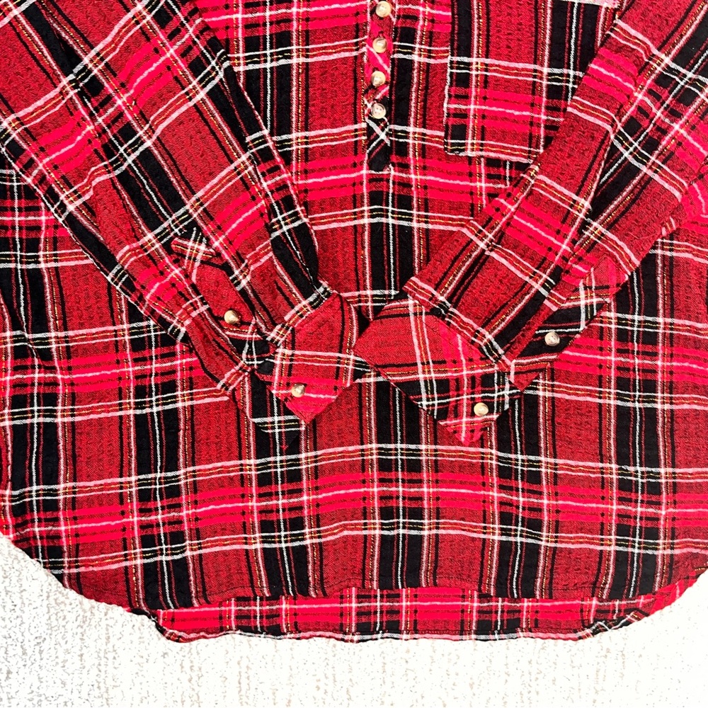 INTRO Pucker Plaid Point Collar Long Sleeve
Button Front Swing Women’s Blouse - Picture 4 of 8